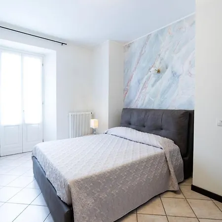 Cloe Apartment